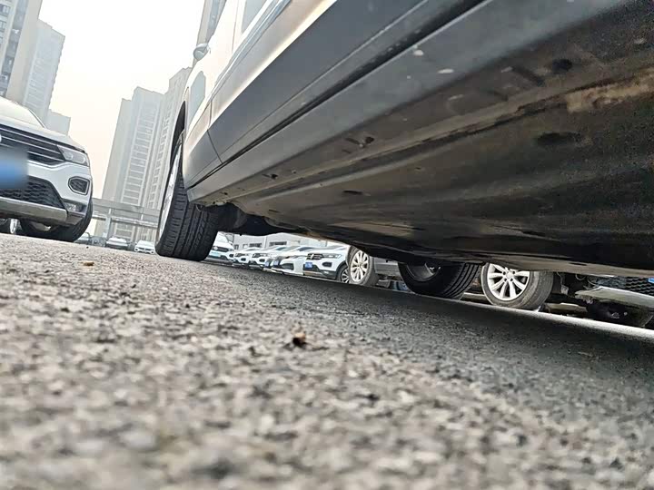 Фото 15 - Volkswagen T-Roc