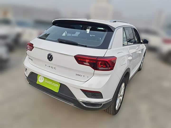 Фото 28 - Volkswagen T-Roc