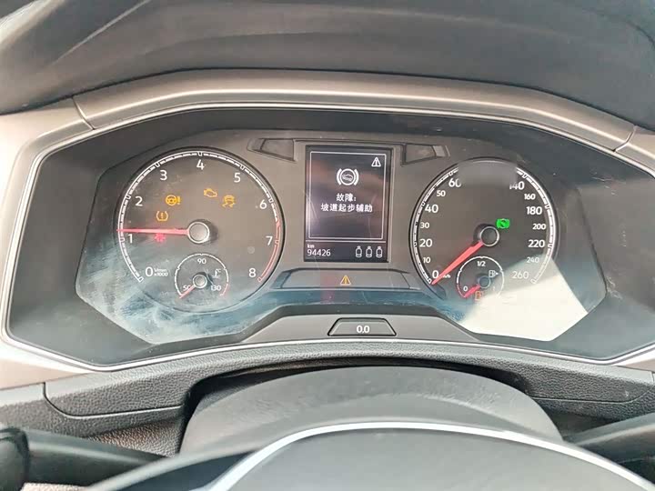 Фото 4 - Volkswagen T-Roc