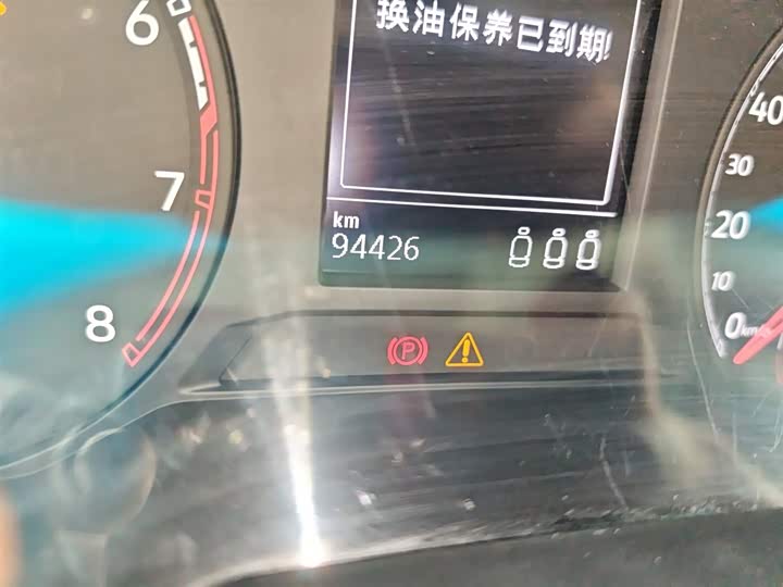 Фото 5 - Volkswagen T-Roc