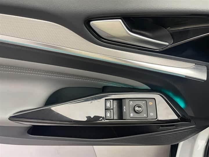 Фото 18 - Volkswagen ID.4 Crozz