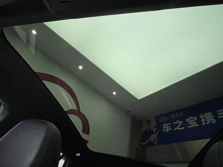 Фото 25 - Volkswagen ID.4 Crozz