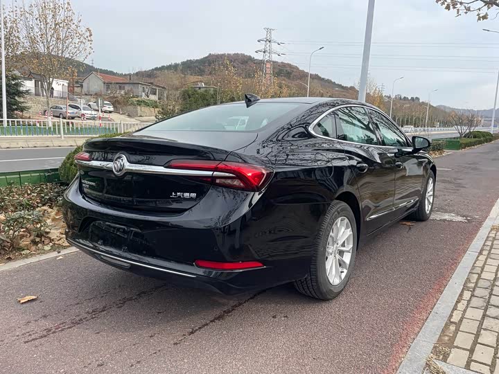 Фото 4 - Buick LaCrosse