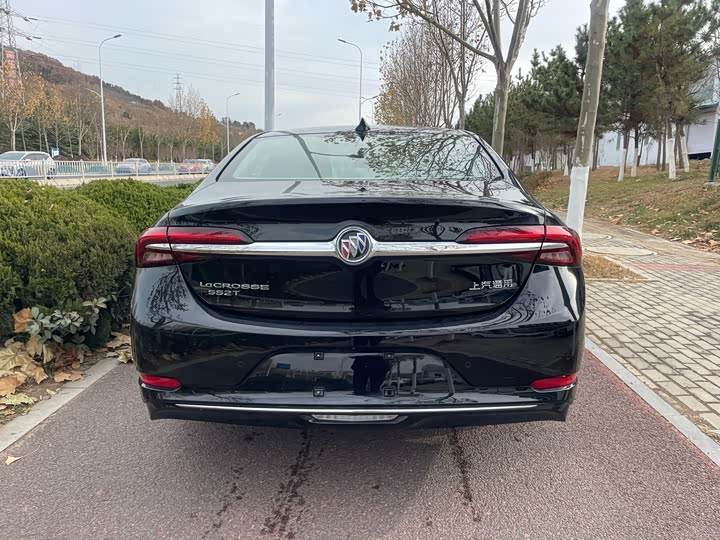 Фото 5 - Buick LaCrosse