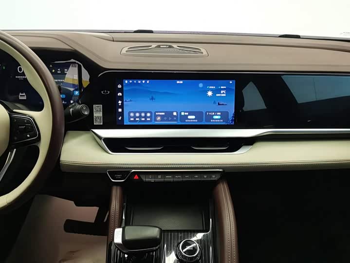 Фото 13 - Geely Monjaro