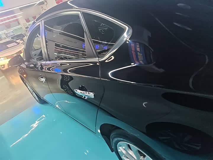 Фото 5 - Nissan Sylphy