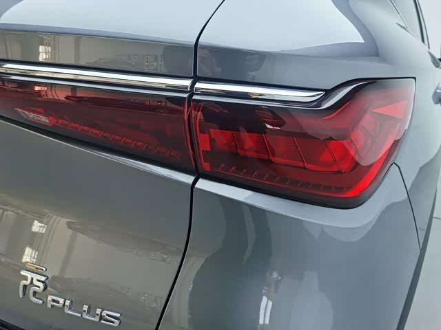 Фото 10 - BYD Yuan Plus