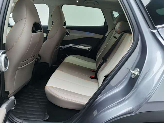 Фото 9 - BYD Yuan Plus