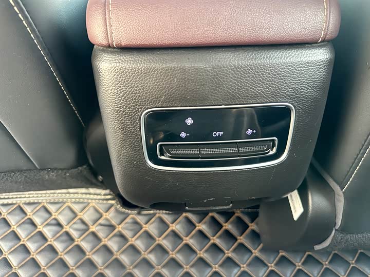 Фото 10 - GAC Trumpchi M6