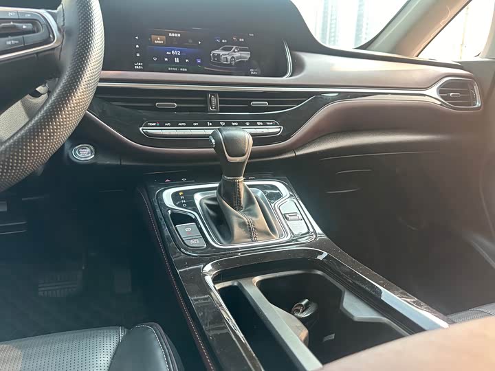 Фото 9 - GAC Trumpchi M6