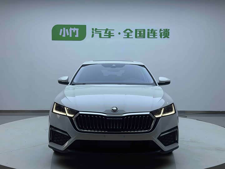 Фото 2 - Skoda Octavia Pro