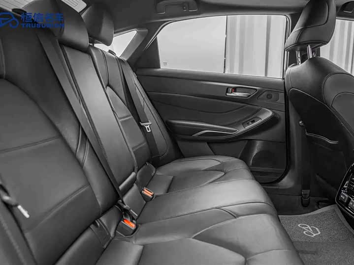 Фото 16 - Toyota Avalon