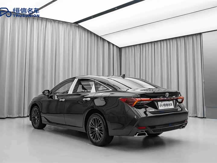 Фото 7 - Toyota Avalon