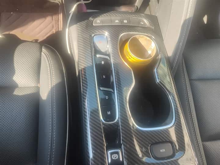 Фото 9 - Buick Envision Plus