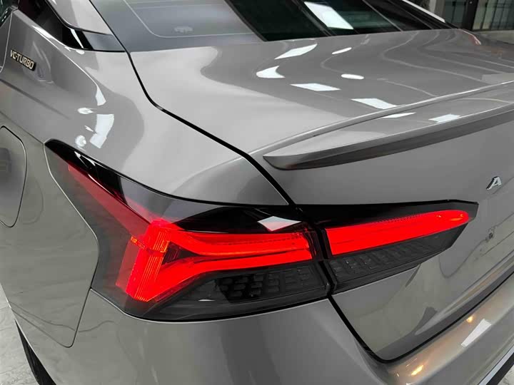 Фото 18 - Nissan Teana