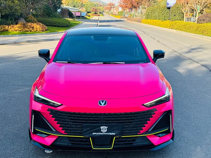 Фото 1 - Changan UNI-V