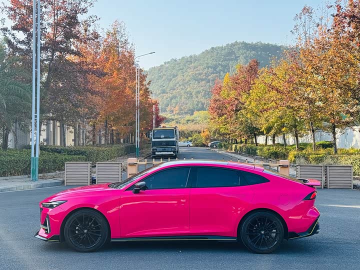 Фото 14 - Changan UNI-V