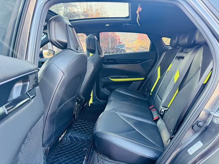 Фото 5 - Changan UNI-V