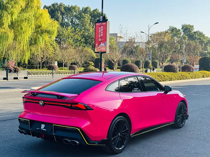 Фото 7 - Changan UNI-V