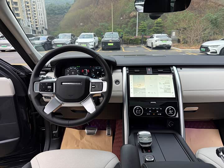 Фото 14 - Land Rover Discovery