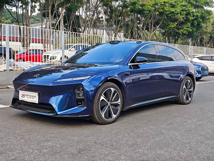 Фото 1 - Nio ET5T