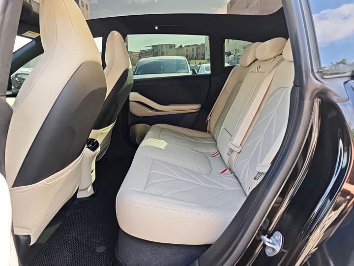 Фото 18 - Nio ET5T