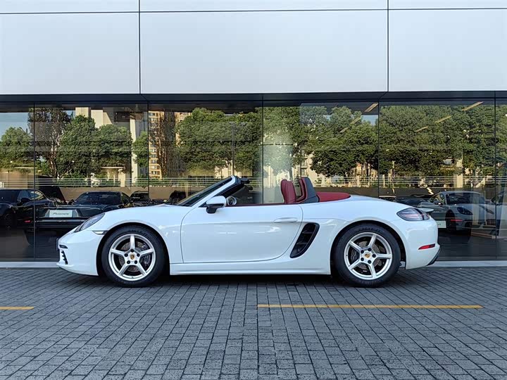 Фото 3 - Porsche 718