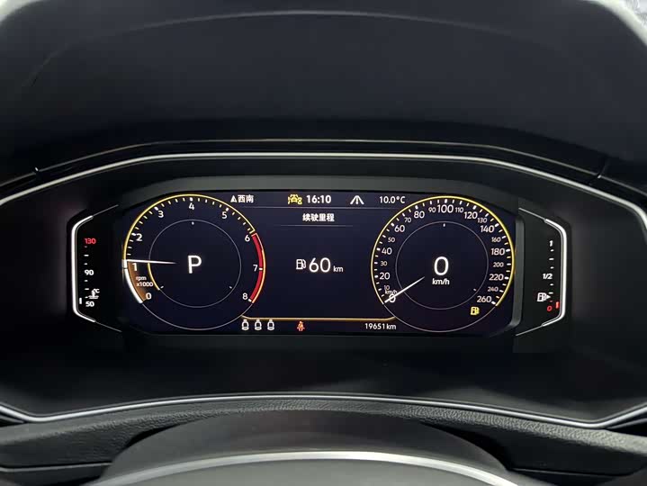 Фото 10 - Volkswagen T-Roc