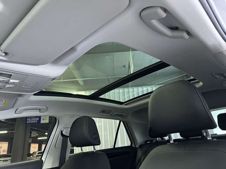 Фото 11 - Volkswagen T-Roc