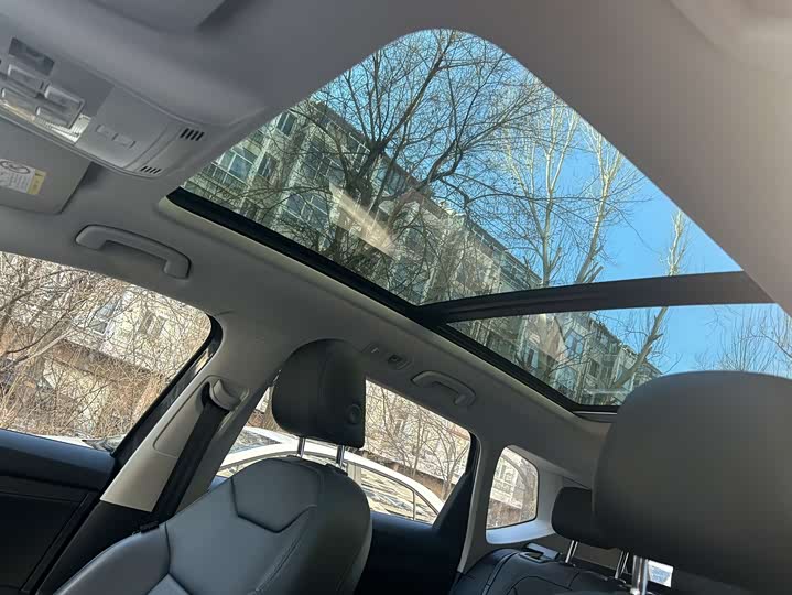 Фото 10 - Volkswagen Tharu