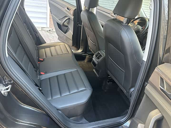 Фото 16 - Volkswagen Tharu