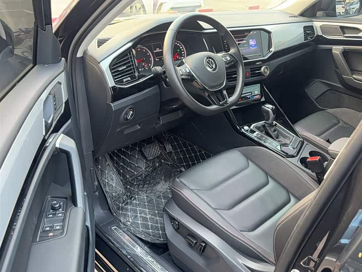 Фото 14 - Volkswagen Tayron