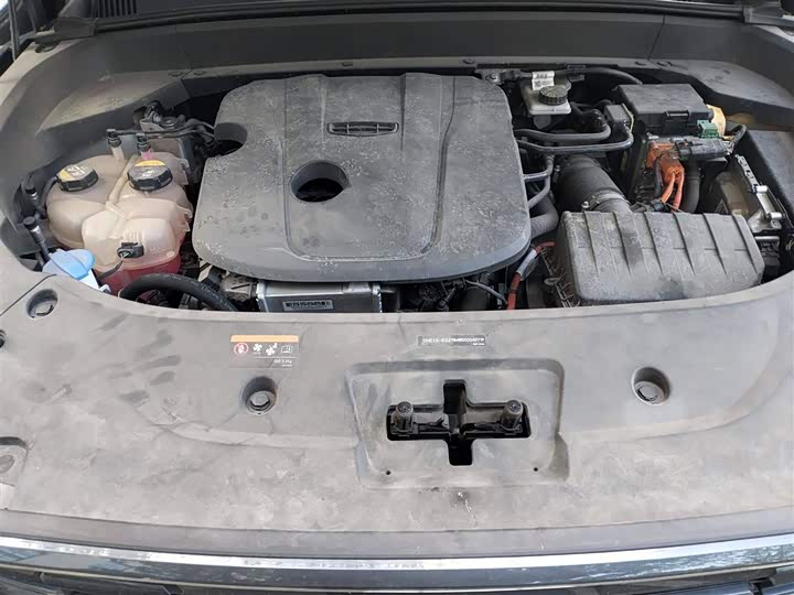 Фото 11 - Geely Monjaro