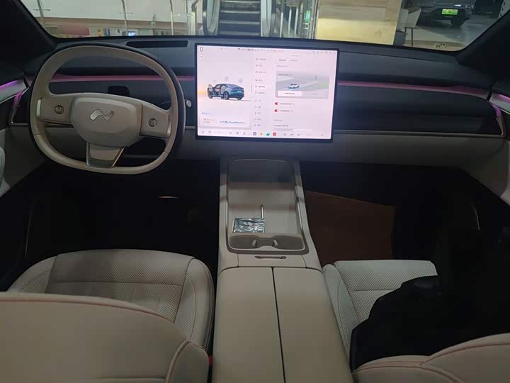 Фото 10 - Nio Onvo L60