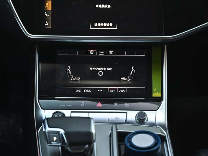 Фото 12 - Audi A6L