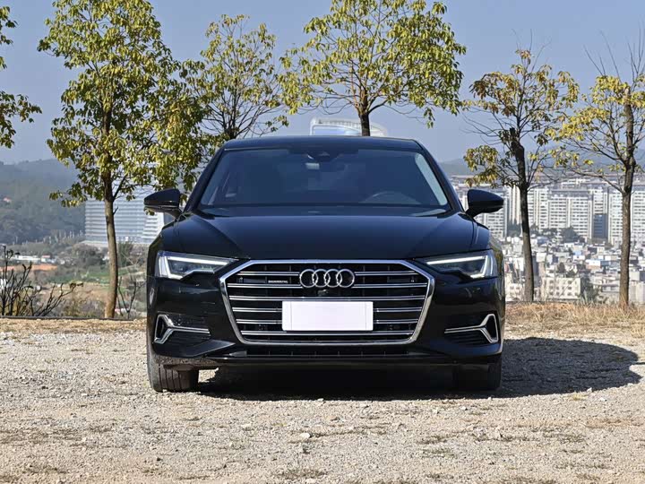 Фото 2 - Audi A6L