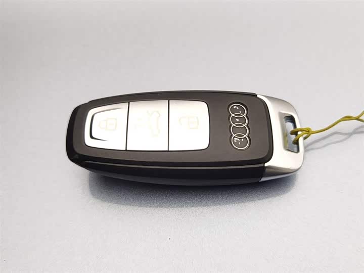 Фото 19 - Audi Q4 e-tron