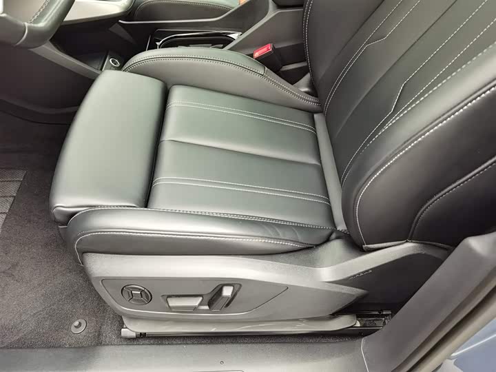 Фото 20 - Audi Q4 e-tron