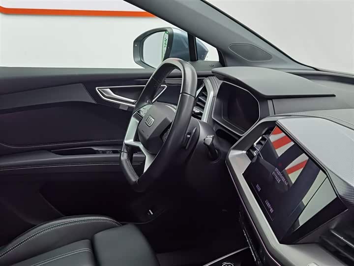 Фото 22 - Audi Q4 e-tron