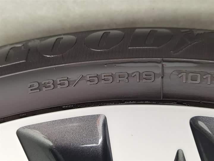 Фото 24 - Audi Q4 e-tron