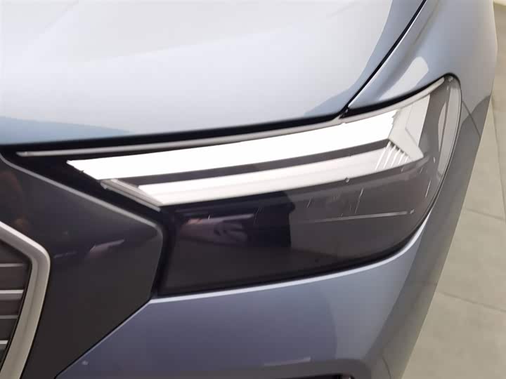 Фото 7 - Audi Q4 e-tron