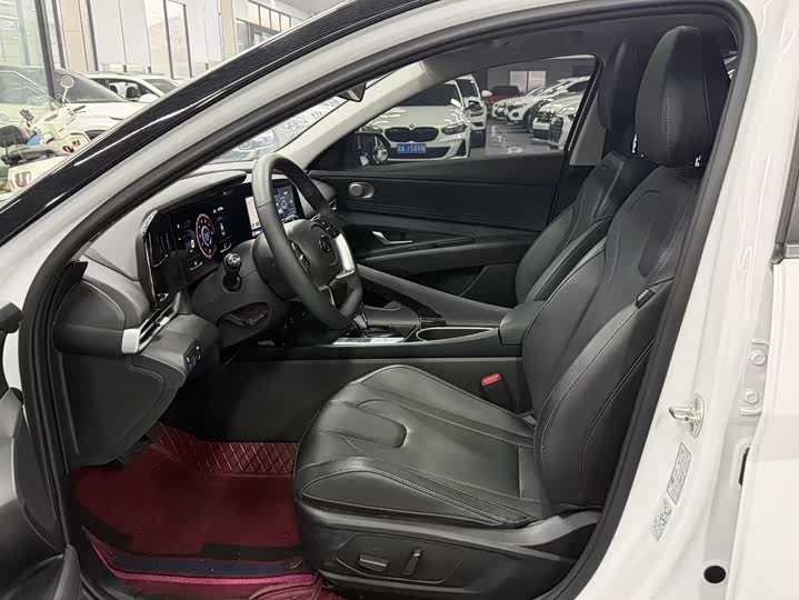 Фото 9 - Hyundai Elantra N line