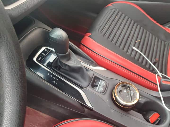 Фото 16 - Toyota Levin