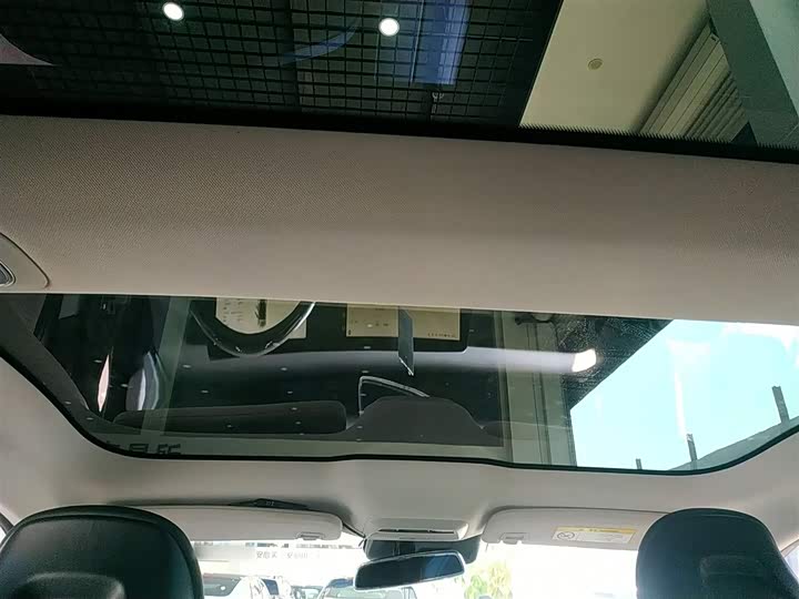 Фото 8 - XPeng P7