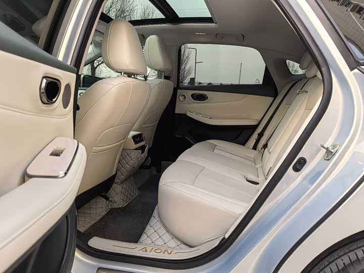 Фото 6 - GAC Aion S Max