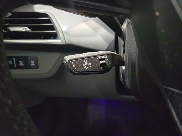 Фото 11 - Audi e-tron GT