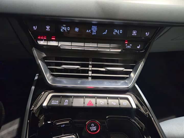 Фото 9 - Audi e-tron GT