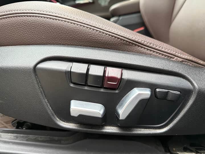 Фото 17 - BMW 1 Series