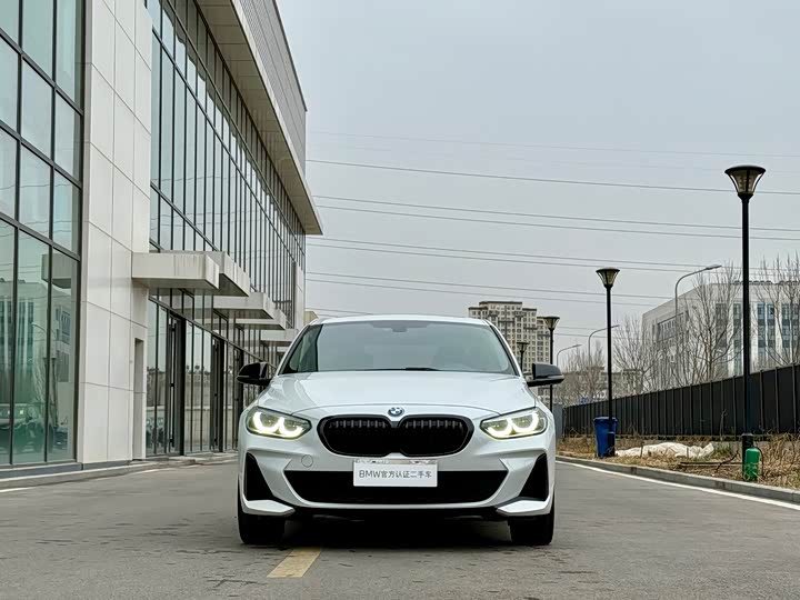 Фото 3 - BMW 1 Series