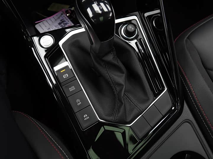 Фото 15 - Volkswagen Tayron